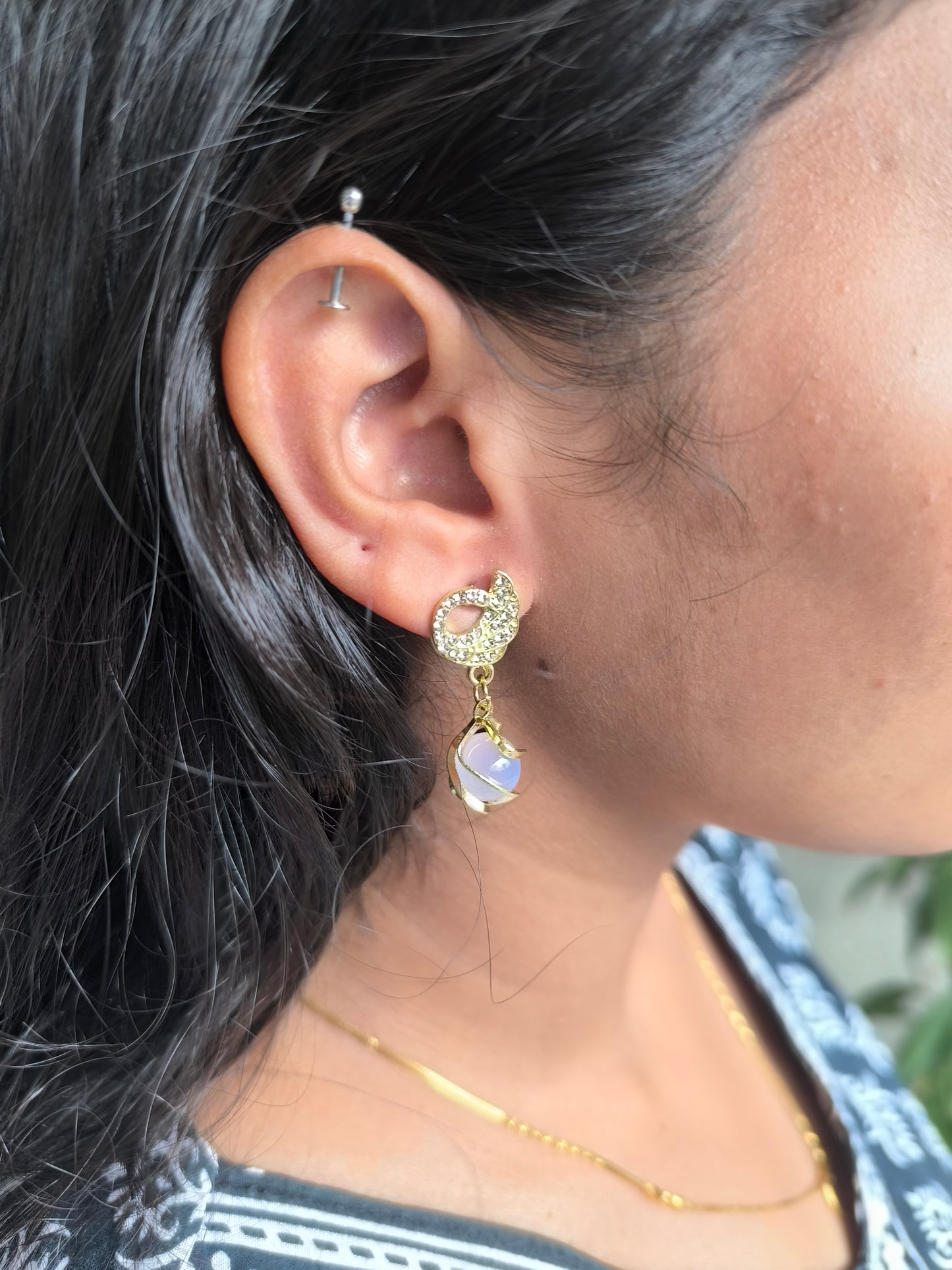 Swan Pearl Diamond Jhumki