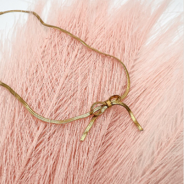 Delicate Ribbon Bow Gold Necklace – Chic Everyday Jewelry