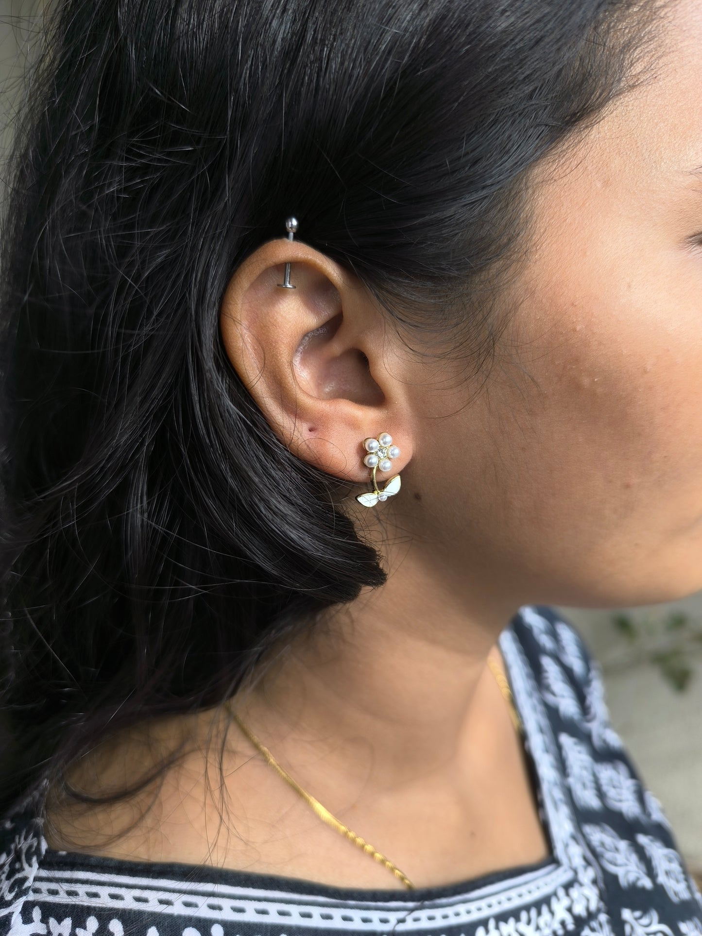 Gold Plated Stainless steel stone studded & beaded mini Floral Stud