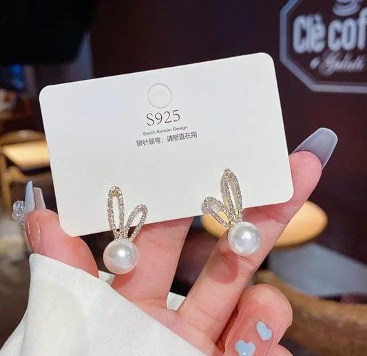 Elegant Pearl Bunny Ear Earrings – Cute & Stylish Fashion Jewelry